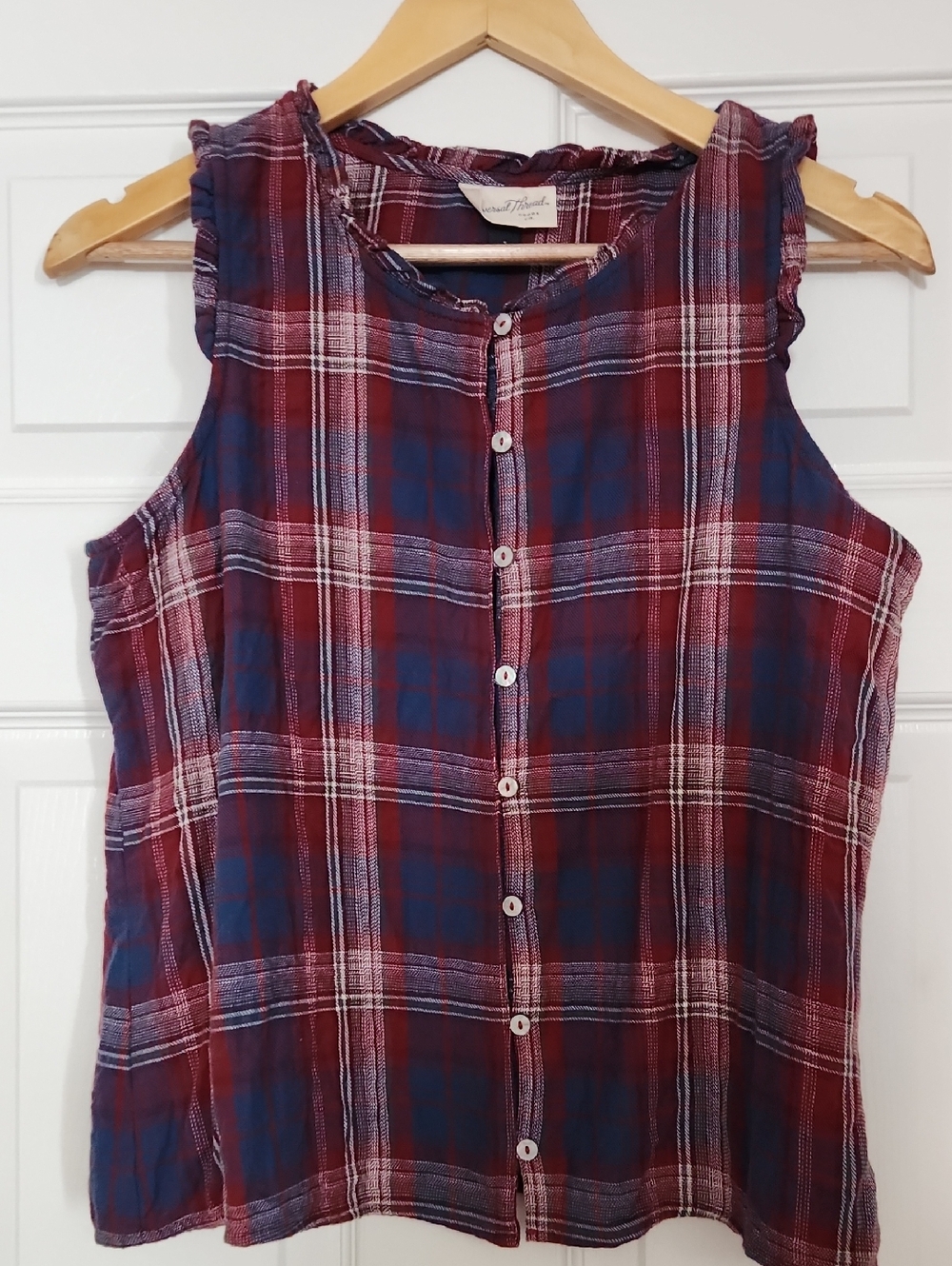 Universal Thread Burgundy & Navy Plaid Sleeveless Button-Front Top